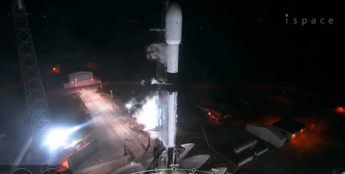 Исторический полет SpaceX на Луну: на спутник Земли полетели три уникальных космических аппарата